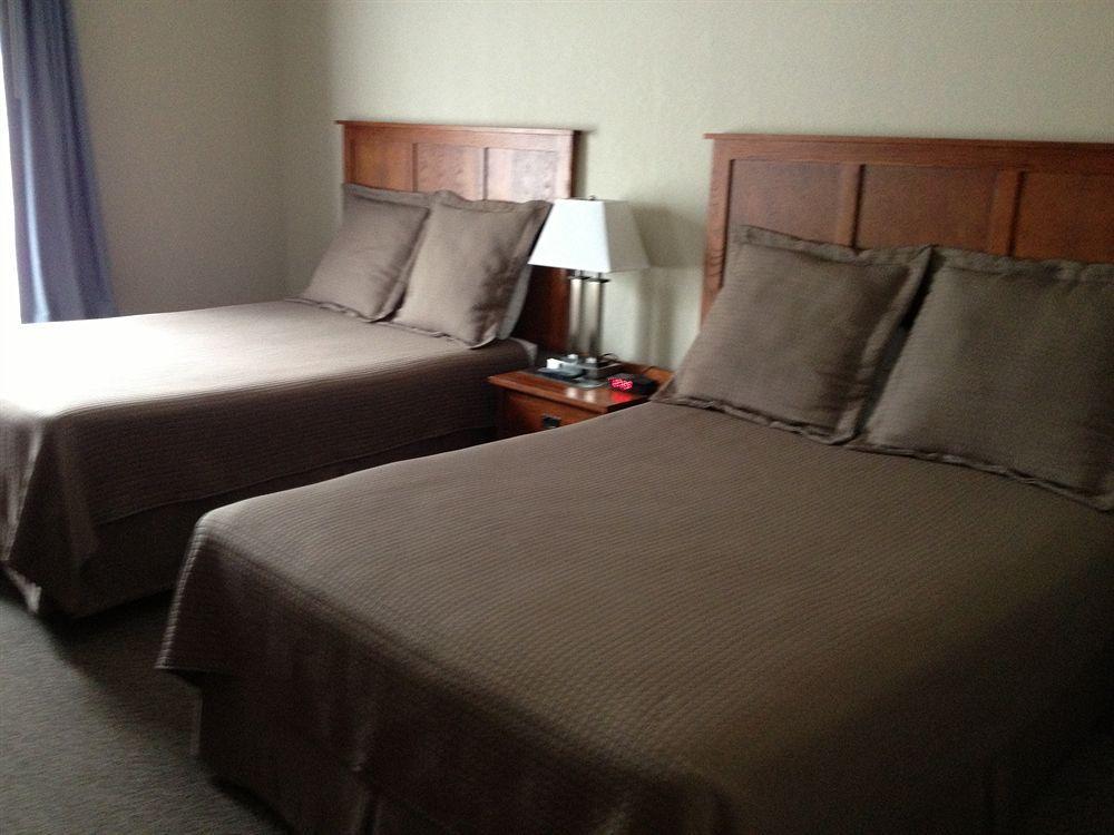 Pleasant Night Inn- Carthage Ny Extérieur photo