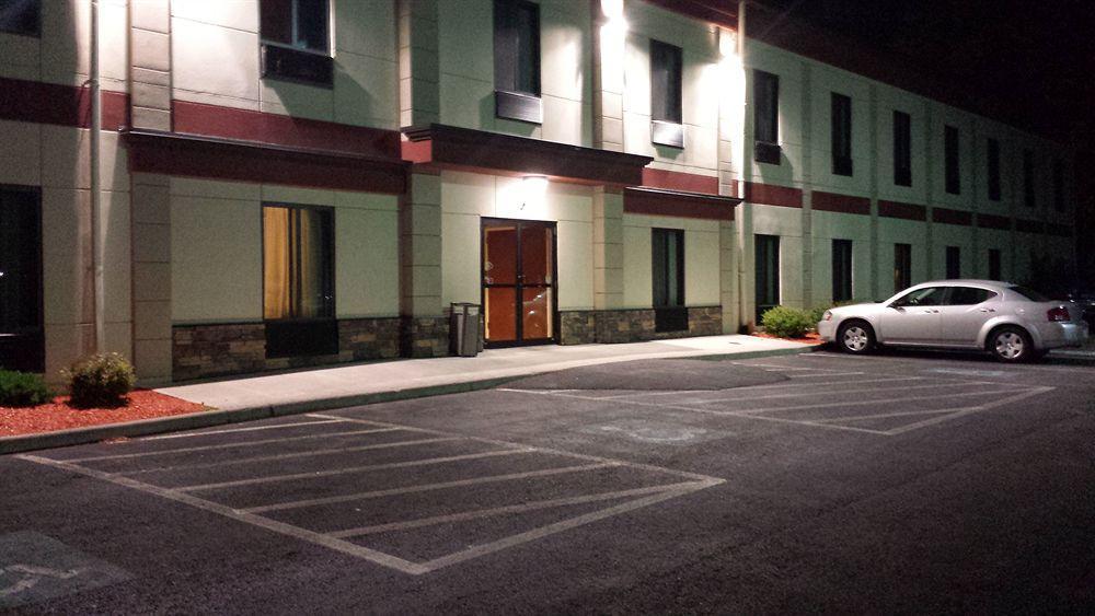 Pleasant Night Inn- Carthage Ny Extérieur photo