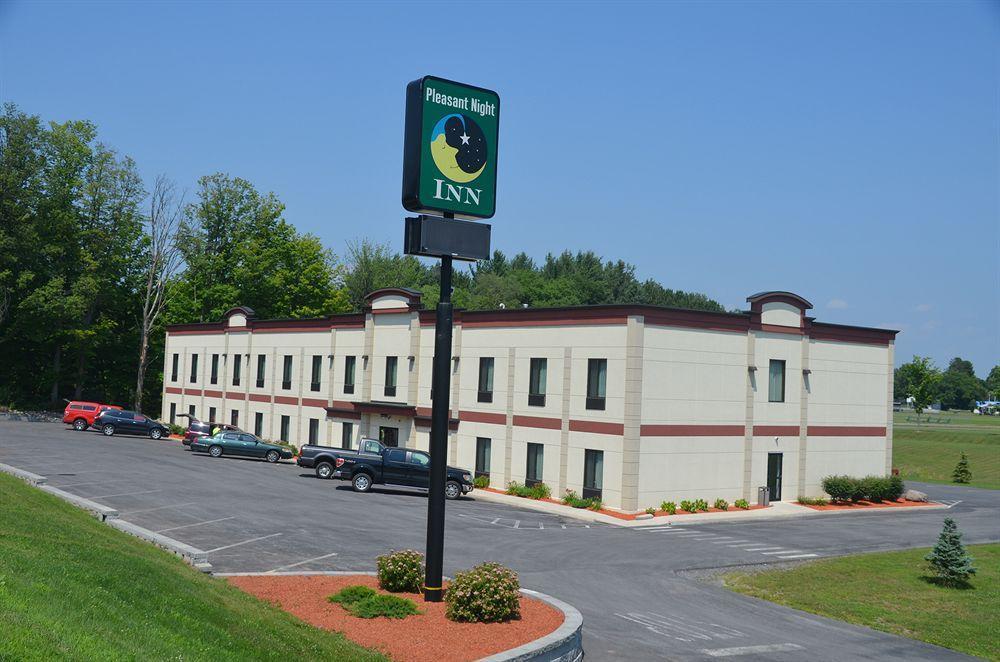 Pleasant Night Inn- Carthage Ny Extérieur photo